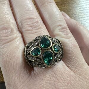 Heidi Daus “Emerald City” Ring Swarovski Crystals Size 10.5